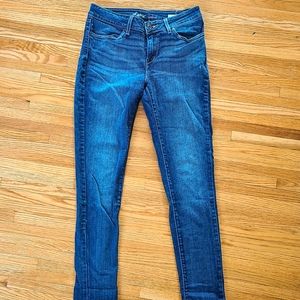 Levis Size 28 "Legging" Jeans
